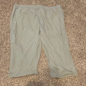 Women’s plus size Capri